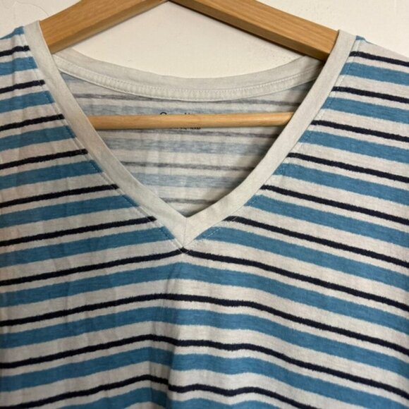 GAP Men’s Blue & White Striped V-Neck T-Shirt – Size M - Picture 6 of 6
